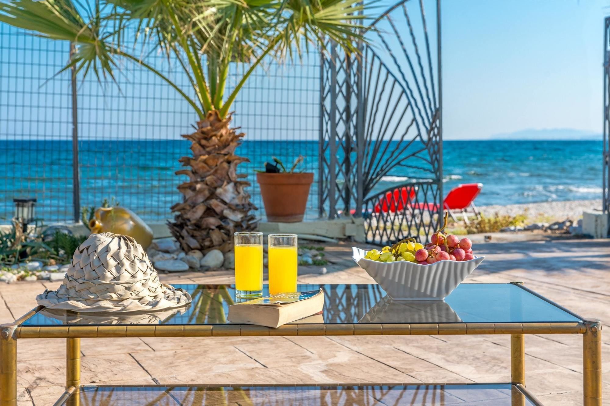 Maria'S Seaside Villa - House With 3 Rooms In Marathon, With Wonderful Екстер'єр фото